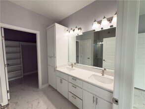 1514 N Holland Ave in Mission, TX - Building Photo - Building Photo