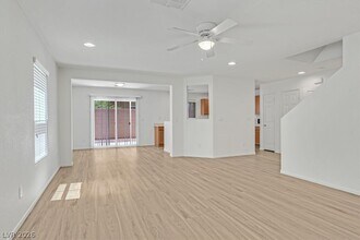1169 Via Vinci in Henderson, NV - Building Photo - Building Photo