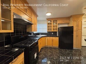 2315 W 115th St in Hawthorne, CA - Building Photo - Building Photo