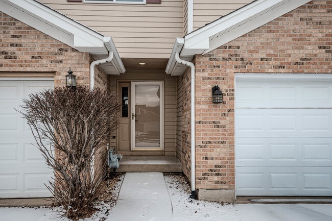 226 E Conley Dr in Elburn, IL - Building Photo - Building Photo