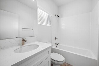 2217 Bonita Ct, Unit 2217-2 in Lemon Grove, CA - Building Photo - Building Photo