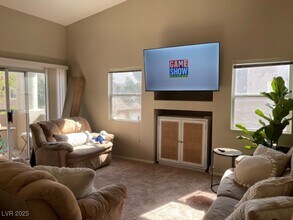 2001 Jade Creek St in Las Vegas, NV - Building Photo - Building Photo