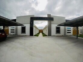 1416 S Iris St, Unit Apt#4 in Pharr, TX - Building Photo