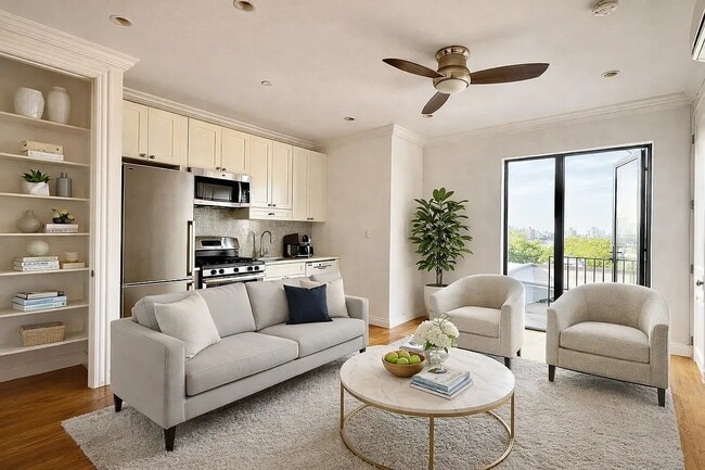 329 Lincoln Pl, Unit 5L in Brooklyn, NY - Building Photo - Building Photo