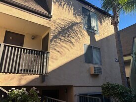 7942 Mission Center Ct, Unit C in San Diego, CA - Building Photo