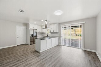 2209 Normandy Dr in Irving, TX - Building Photo - Building Photo