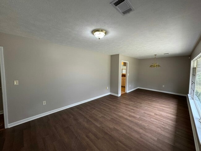 140 Wildwood Cir in Jackson, MS - Building Photo - Building Photo