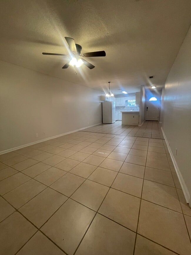 130 Leeswood Cir in Brunswick, GA - Building Photo - Building Photo