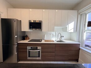 1332 15th St NW, Unit 44 in Washington, DC - Foto de edificio - Building Photo