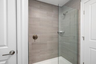 101 California Ave, Unit 103 in Quincy, MA - Building Photo - Building Photo