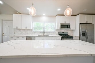 401 Nursery Ave in Metairie, LA - Building Photo - Building Photo