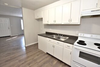 1607 Charter Dr in Rocky Mount, NC - Building Photo - Building Photo