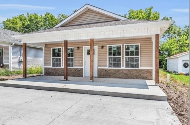 property at 825 Main St