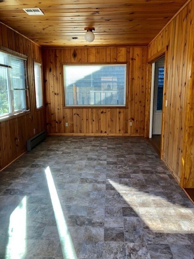 448 N Marion Ave in Gearhart, OR - Building Photo - Building Photo