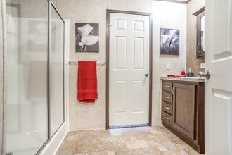 Pavilion Estates in Kalamazoo, MI - Building Photo - Building Photo