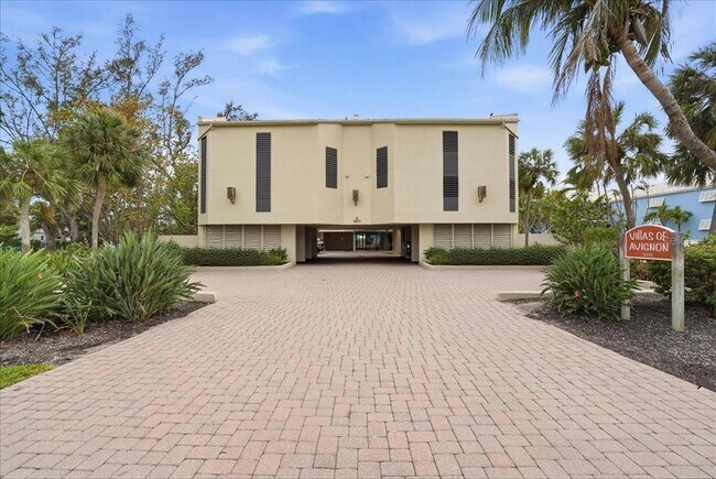 property at 5611 Gulf of Mexico Dr