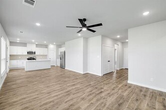 3842 Clovis St in Midlothian, TX - Building Photo - Building Photo