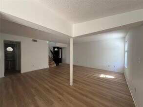 6834 SW 128th Pl in Miami, FL - Building Photo - Building Photo