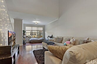 750 Dillon Ct in Grayslake, IL - Foto de edificio - Building Photo