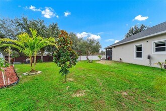 1832 Piedmont Ct in Mascotte, FL - Foto de edificio - Building Photo