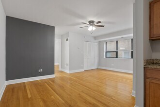 7616 N Marshfield Ave in Chicago, IL - Building Photo - Building Photo