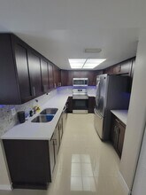 1400 Crestwood Ct S in Royal Palm Beach, FL - Foto de edificio - Building Photo