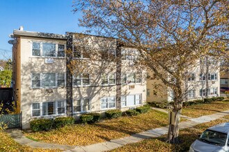 2700-2702 W Pratt Ave in Chicago, IL - Foto de edificio - Building Photo