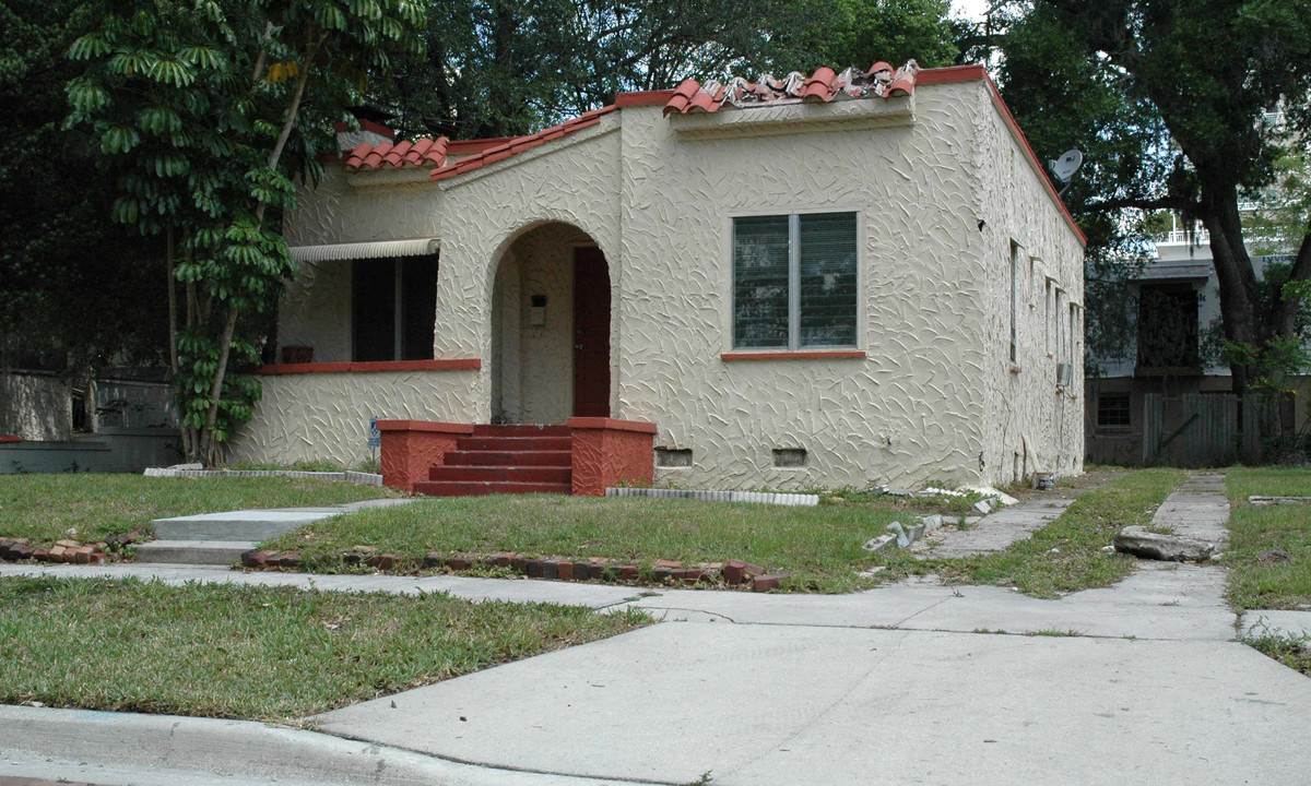 515 Mariposa St in Orlando, FL - Foto de edificio