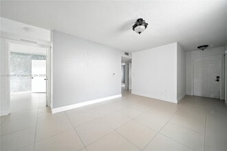 1270 SE 26th St in Homestead, FL - Building Photo - Building Photo