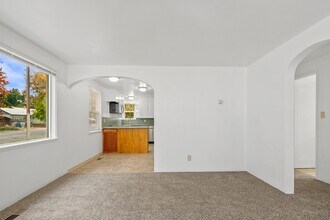 1401 S Empire Way in Boise, ID - Building Photo - Building Photo