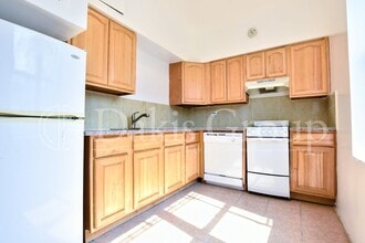2334 28th Ave in Queens, NY - Building Photo - Building Photo