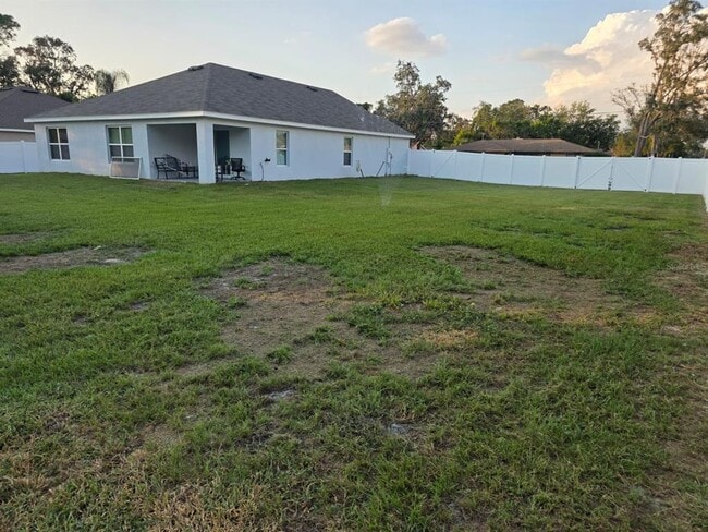9142 McCormick St in Spring Hill, FL - Building Photo - Building Photo