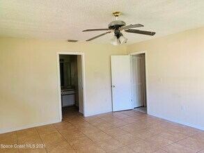 1337 Helvenston St NW in Palm Bay, FL - Building Photo - Building Photo