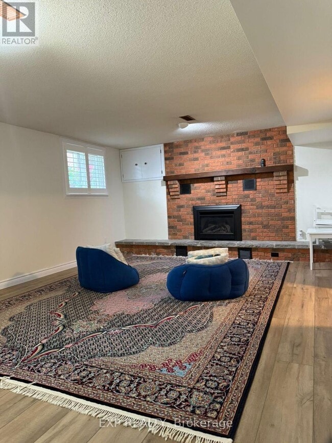 15 Laguna Crescent in St Catharines, ON - Building Photo - Building Photo
