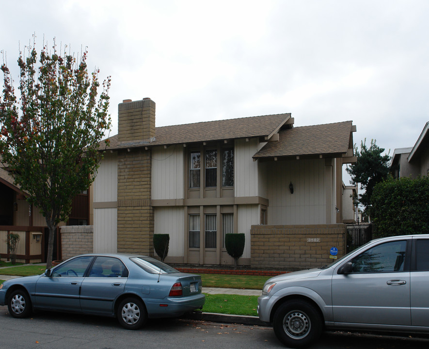 3582 Howard Ave in Los Alamitos, CA - Building Photo