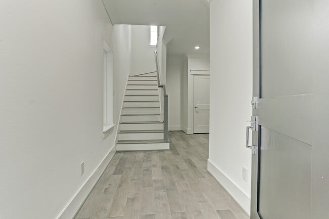property at 2105 Couch St
