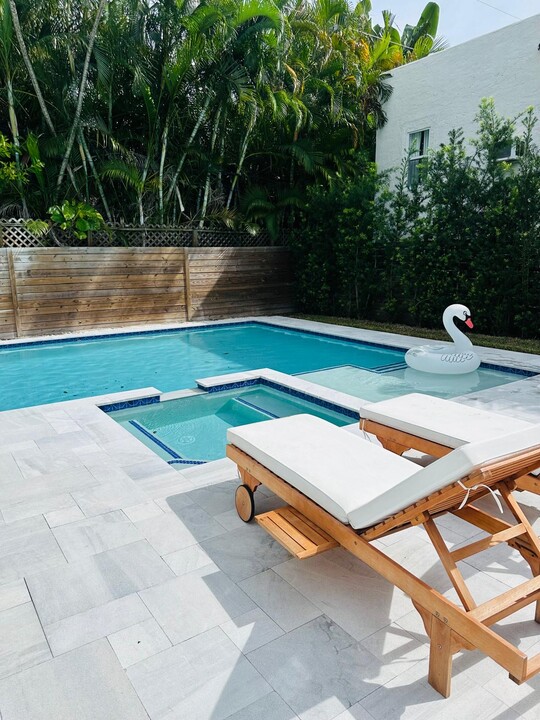 11572 NE 13th Ave in Miami, FL - Building Photo