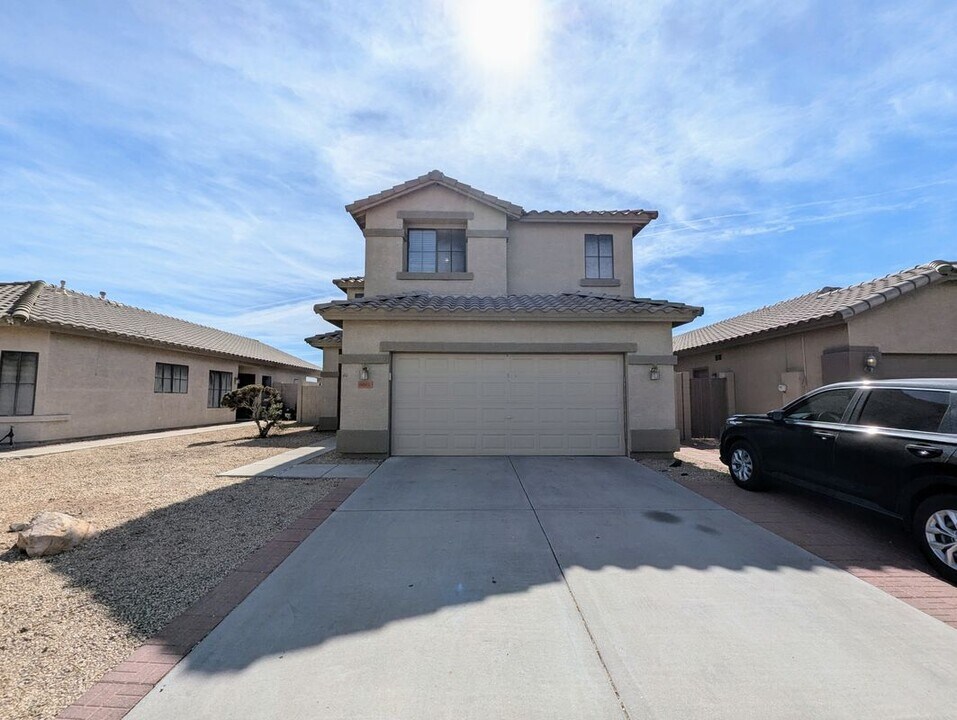 8861 W Paradise Dr in Peoria, AZ - Building Photo