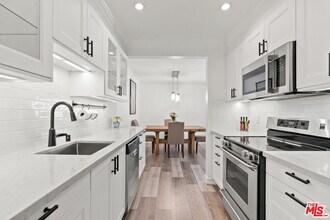 4637 Willis Ave in Los Angeles, CA - Building Photo - Building Photo