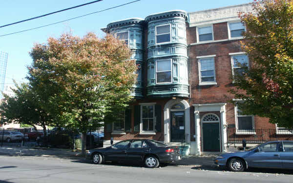 806 N West St in Wilmington, DE - Building Photo - Building Photo