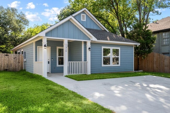 1314 Antone St in Bryan, TX - Building Photo - Building Photo