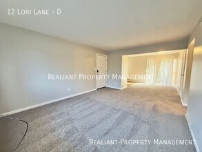 12 Lori Ln in Amelia, OH - Building Photo - Building Photo