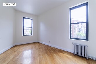 145 Borinquen Pl in Brooklyn, NY - Building Photo - Building Photo