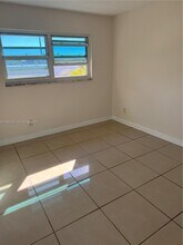 4717 SW 33rd Ave in Fort Lauderdale, FL - Building Photo - Building Photo