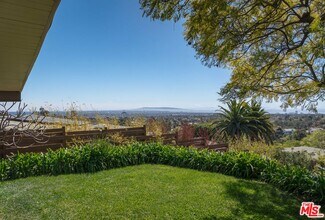 12421 Deerbrook Ln in Los Angeles, CA - Building Photo - Building Photo