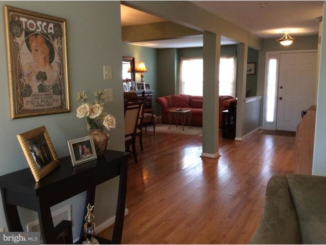 160 Canterbury Ln in Blue Bell, PA - Building Photo - Building Photo