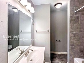 1800 Labette Manor Dr in Little Rock, AR - Building Photo - Building Photo