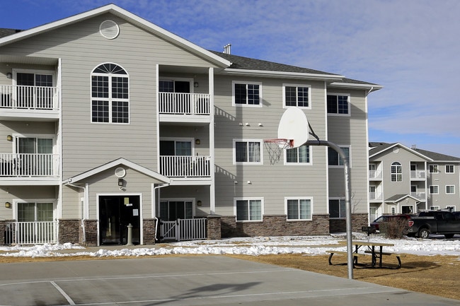 Remington Village in Gillette, WY - Foto de edificio - Building Photo