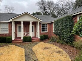 126 Oakhaven Ave, Unit 120 in Macon, GA - Building Photo