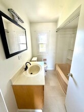 633 Windsor Ave in Maple Shade, NJ - Building Photo - Building Photo